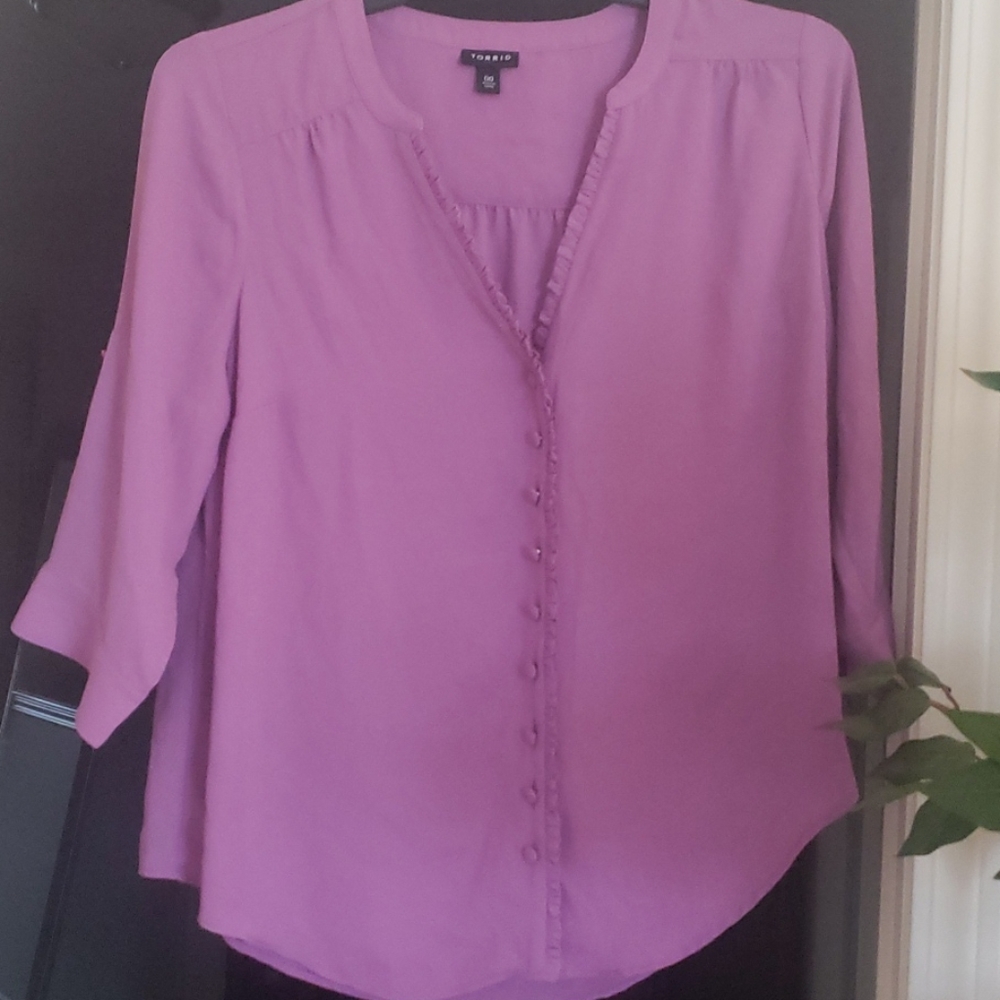 Torrid lilac blouse Size 00